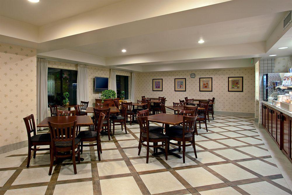 Holiday Inn Express & Suites Carpinteria By Ihg Restoran gambar