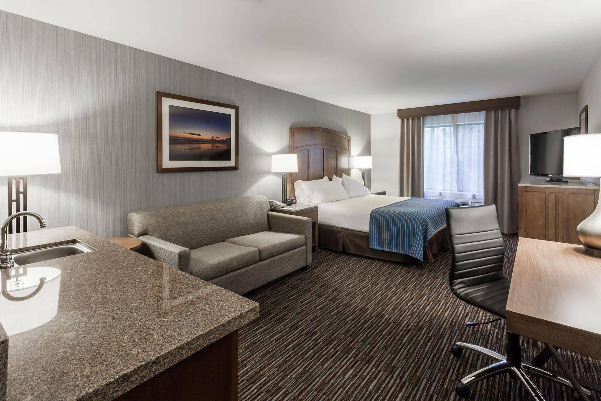 Holiday Inn Express & Suites Carpinteria By Ihg Luaran gambar